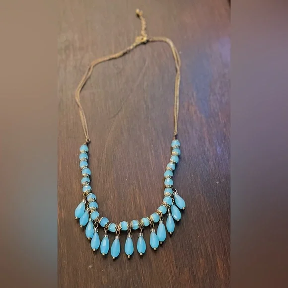 VINTAGE EGG SHELL BLUE NECKLACE. VINTAGE 1960-70โs! - Picture 1 of 3